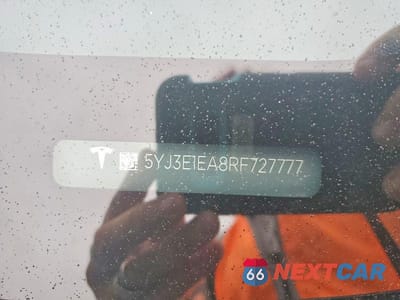Zdjęcie 12 z 12 samochodu: 2024 TESLA MODEL 3 VIN:5YJ3E1EA8RF727777 - miniatura