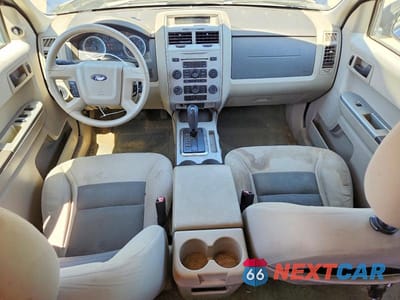 Zdjęcie 8 z 12 samochodu: 2008 FORD ESCAPE XLT VIN:1FMCU93108KB98214 - miniatura