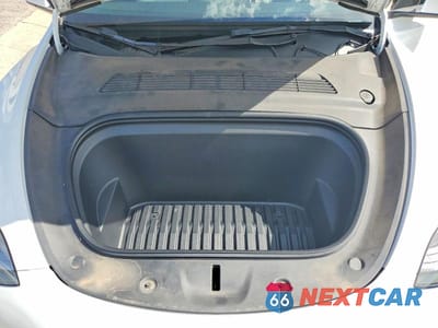 Zdjęcie 11 z 12 samochodu: 2023 TESLA MODEL Y VIN:7SAYGDEE7PF817233 - miniatura