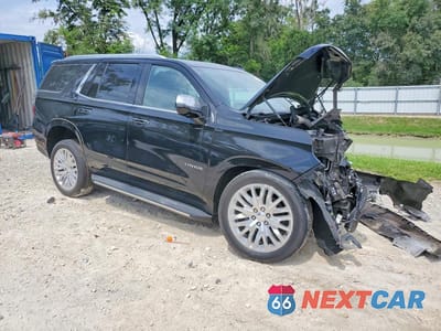 Czwarte zdjęcie samochodu z boku: 2023 CHEVROLET TAHOE C1500 PREMIER VIN:1GNSCSKD5PR199846 - miniatura