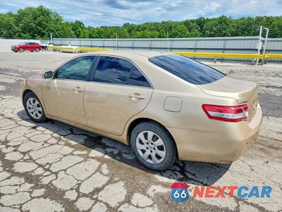 Drugie zdjęcie samochodu z przodu: 2010 TOYOTA CAMRY BASE VIN:4T4BF3EK9AR015093 - miniatura