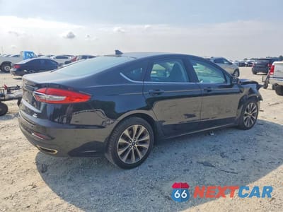 Trzecie zdjęcie samochodu z tyłu: 2019 FORD FUSION SE VIN:3FA6P0T95KR270575 - miniatura
