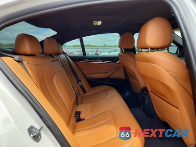 Zdjęcie 10 z 12 samochodu: 2019 BMW 530 I VIN:WBAJA5C53KWW22224 - miniatura