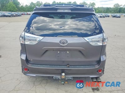 Zdjęcie 6 z 14 samochodu: 2017 TOYOTA SIENNA SE VIN:5TDXZ3DC1HS849816 - miniatura