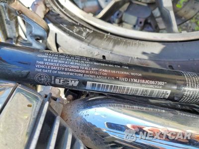 Zdjęcie 8 z 8 samochodu: 2018 HARLEY-DAVIDSON FXLR LOW RIDER VIN:1HD1YNJ18JC067302 - miniatura