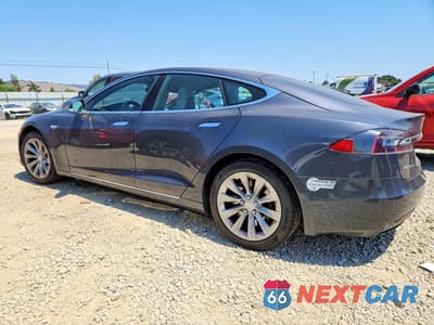 Drugie zdjęcie samochodu z przodu: 2016 TESLA MODEL S VIN:5YJSA1E19GF151329 - miniatura