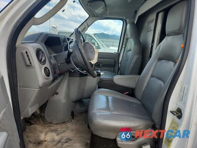 Zdjęcie 7 z 13 samochodu: 2017 FORD ECONOLINE E350 SUPER DUTY COMMERCIAL CUTAWAY VAN VIN:1FDWE3FSXHDC32286 - miniatura