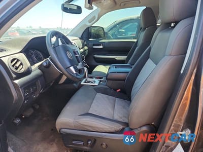 Zdjęcie 7 z 12 samochodu: 2017 TOYOTA TUNDRA SR5 VIN:5TFDY5F19HX610313 - miniatura