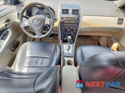 Zdjęcie 8 z 13 samochodu: 2010 TOYOTA COROLLA LE VIN:2T1BU4EE9AC383016 - miniatura