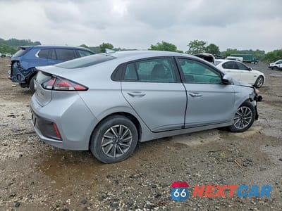 Trzecie zdjęcie samochodu z tyłu: 2021 HYUNDAI IONIQ SE VIN:KMHC75LJ5MU077788 - miniatura