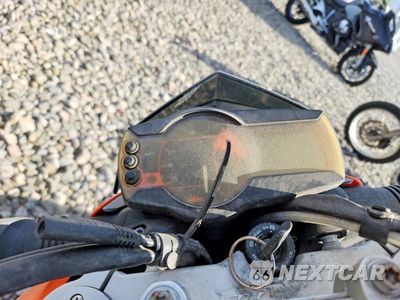 Zdjęcie 7 z 8 samochodu: 2009 KTM 690 DUKE VIN:VBKLDS4069M726800 - miniatura