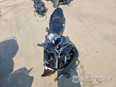 Piąte zdjęcie samochodu w środku: 2024 KAWASAKI EX650 P VIN:ML5EXEP11RDAC2519 - miniatura