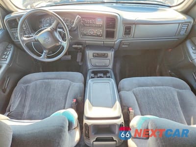 Zdjęcie 8 z 12 samochodu: 2002 CHEVROLET SILVERADO K3500 VIN:1GCJK33192F121954 - miniatura