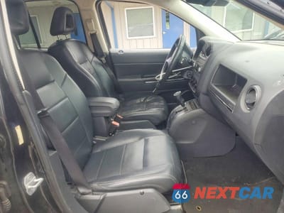Zdjęcie 7 z 13 samochodu: 2009 JEEP COMPASS LIMITED VIN:1J8FT57B59D209996 - miniatura