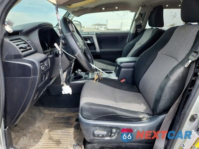 Zdjęcie 7 z 13 samochodu: 2019 TOYOTA 4RUNNER SR5 VIN:JTEBU5JR8K5662952 - miniatura