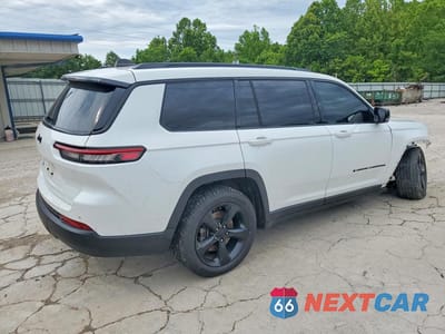Trzecie zdjęcie samochodu z tyłu: 2023 JEEP GRAND CHEROKEE L LAREDO VIN:1C4RJKAG5P8807931 - miniatura