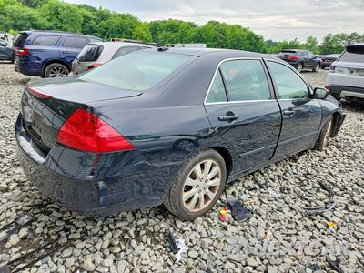 Trzecie zdjęcie samochodu z tyłu: 2006 HONDA ACCORD EX VIN:1HGCM66536A060981 - miniatura