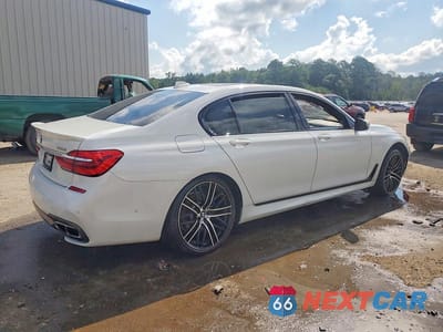 Trzecie zdjęcie samochodu z tyłu: 2016 BMW 750 I VIN:WBA7F0C59GGL99171 - miniatura