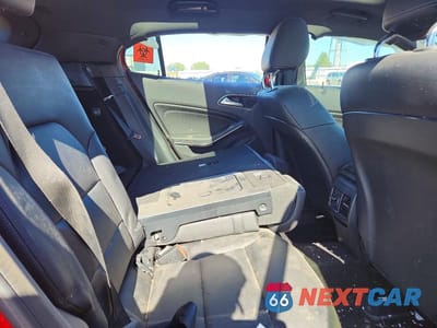 Zdjęcie 10 z 12 samochodu: 2018 MERCEDES-BENZ GLA 250 4MATIC VIN:WDCTG4GB5JJ474605 - miniatura