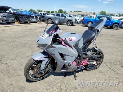 Trzecie zdjęcie samochodu z tyłu: 2009 HONDA CBR600 RR VIN:JH2PC400X9K203760 - miniatura