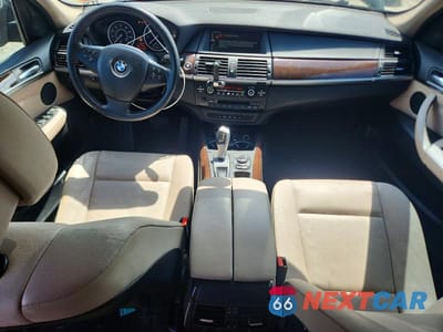 Zdjęcie 8 z 12 samochodu: 2011 BMW X5 XDRIVE50I VIN:5UXZV8C56BL420442 - miniatura