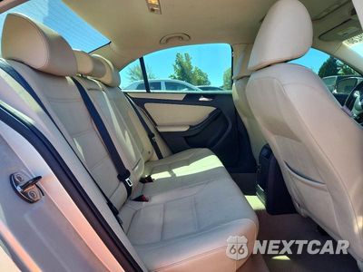 Zdjęcie 10 z 12 samochodu: 2011 VOLKSWAGEN JETTA SE VIN:3VWDZ7AJ1BM330797 - miniatura