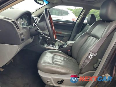 Zdjęcie 7 z 12 samochodu: 2005 CHRYSLER 300C VIN:2C3AA63H55H518831 - miniatura