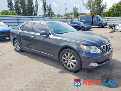 Czwarte zdjęcie samochodu z boku: 2009 LEXUS LS 460 VIN:JTHBL46FX95086497 - miniatura