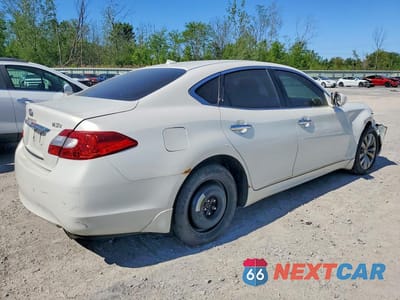 Trzecie zdjęcie samochodu z tyłu: 2013 INFINITI M37 X VIN:JN1BY1AR5DM603175 - miniatura