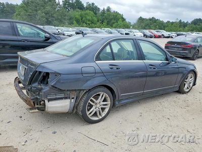 Trzecie zdjęcie samochodu z tyłu: 2013 MERCEDES-BENZ C 300 4MATIC VIN:WDDGF8AB2DR286033 - miniatura