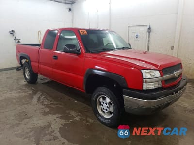 Czwarte zdjęcie samochodu z boku: 2003 CHEVROLET SILVERADO K1500 VIN:1GCEK19T63E300426 - miniatura