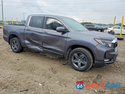 Czwarte zdjęcie samochodu z boku: 2023 HONDA RIDGELINE RTL VIN:5FPYK3F56PB067366 - miniatura