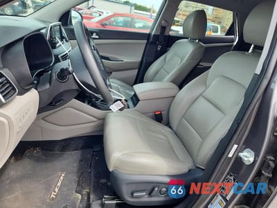 Zdjęcie 7 z 12 samochodu: 2020 HYUNDAI TUCSON SEL VIN:KM8J33AL5LU221818 - miniatura