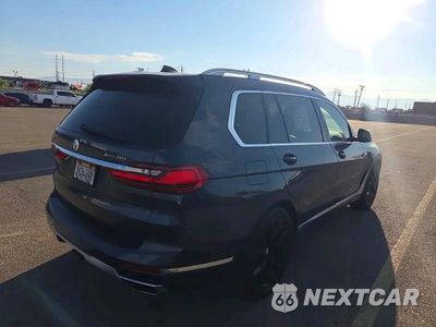 Czwarte zdjęcie samochodu z boku: 2019 BMW X7 XDRIVE50I VIN:5UXCX4C53KLS35998 - miniatura