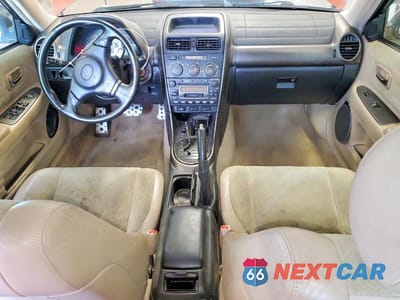 Zdjęcie 8 z 12 samochodu: 2001 LEXUS IS 300 VIN:JTHBD182910001625 - miniatura