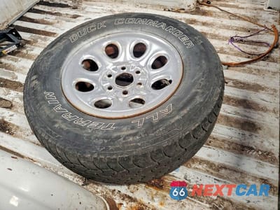 Zdjęcie 12 z 13 samochodu: 2005 GMC NEW SIERRA K1500 VIN:2GTEK13T651310984 - miniatura