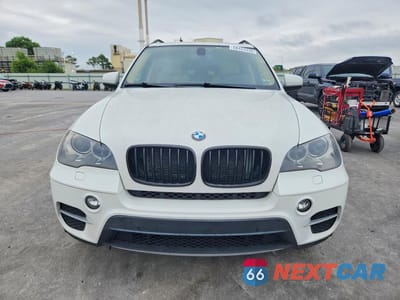 Piąte zdjęcie samochodu w środku: 2013 BMW X5 XDRIVE35I VIN:5UXZV4C56DL993319 - miniatura
