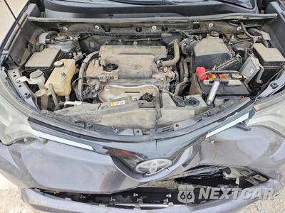 Zdjęcie 11 z 12 samochodu: 2018 TOYOTA RAV4 XLE VIN:JTMRFREV4JJ743738 - miniatura