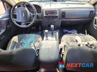 Zdjęcie 8 z 13 samochodu: 2004 JEEP GRAND CHEROKEE LAREDO VIN:1J4GW48S44C208567 - miniatura