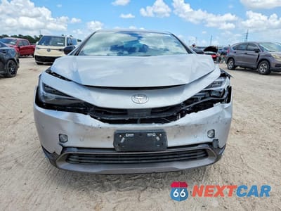 Piąte zdjęcie samochodu w środku: 2024 TOYOTA PRIUS XLE VIN:JTDACAAU4R3038295 - miniatura