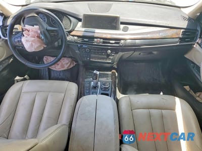 Zdjęcie 8 z 13 samochodu: 2014 BMW X5 XDRIVE35I VIN:5UXKR0C5XE0H21182 - miniatura