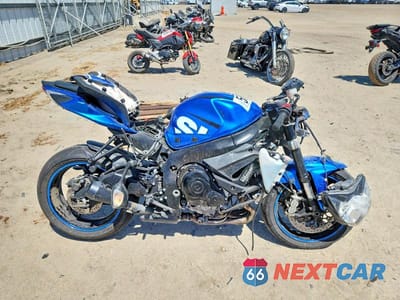 2015 SUZUKI GSX-R600 JS1GN7FA2F2101024 - główne zdjęcie licytacji z USA - miniatura
