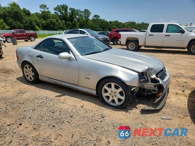 Czwarte zdjęcie samochodu z boku: 1999 MERCEDES-BENZ SLK 230 KOMPRESSOR VIN:WDBKK47F2XF097342 - miniatura
