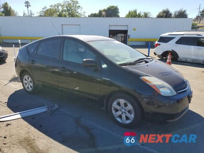 Czwarte zdjęcie samochodu z boku: 2006 TOYOTA PRIUS BASE VIN:JTDKB20U267532173 - miniatura