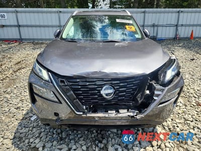 Piąte zdjęcie samochodu w środku: 2023 NISSAN ROGUE SV VIN:5N1BT3BB6PC941263 - miniatura