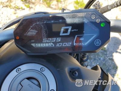 Zdjęcie 7 z 9 samochodu: 2022 YAMAHA MT07 VIN:JYARM32E5NA005441 - miniatura