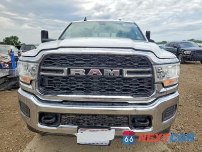 Piąte zdjęcie samochodu w środku: 2022 RAM 2500 TRADESMAN VIN:3C6UR5CJ2NG250522 - miniatura