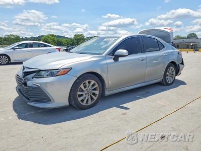 2022 TOYOTA CAMRY LE 4T1C11AK7NU688476 - główne zdjęcie licytacji z USA - miniatura