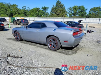 Drugie zdjęcie samochodu z przodu: 2013 DODGE CHALLENGER SXT VIN:2C3CDYAG6DH642000 - miniatura