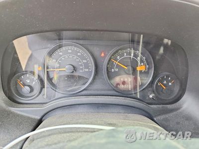 Zdjęcie 9 z 13 samochodu: 2014 JEEP PATRIOT SPORT VIN:1C4NJRBBXED588799 - miniatura